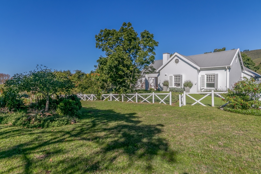 4 Bedroom Property for Sale in Belvidere Estate Western Cape